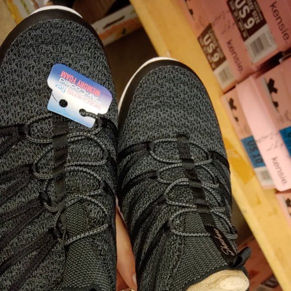 Skechers Women's Arya Air-Cooled Memory Foam Slip On Shoes NIB - Black - Picture 10 of 11